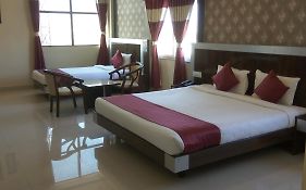 Hotel Olympia Inn